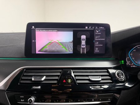 2021 BMW 5-Series - photo 14