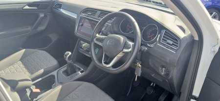 2024 Volkswagen Tiguan - photo 5