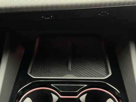 2025 BMW 5-Series - photo 17