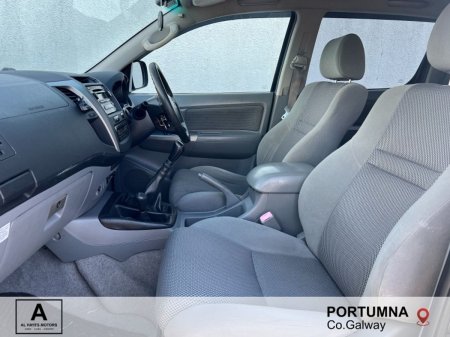 2011 Toyota Hilux - photo 4