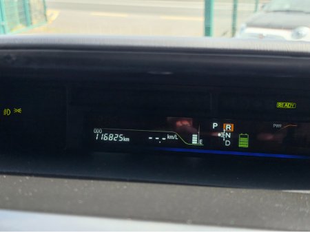 2013 Toyota Prius - photo 14