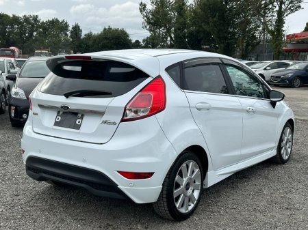 2015 Ford Fiesta - photo 6