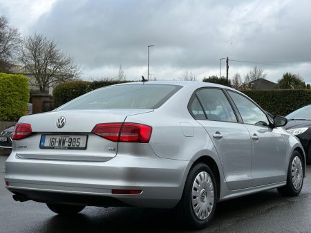 2016 Volkswagen Jetta - photo 5
