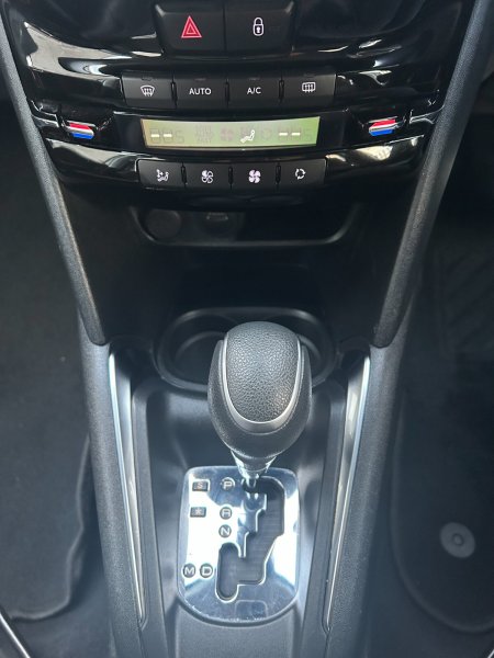 2017 Peugeot 208 - photo 18