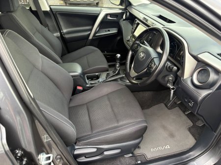 2016 Toyota RAV4 - photo 9