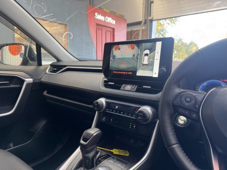 2025 Toyota RAV4 - photo 12