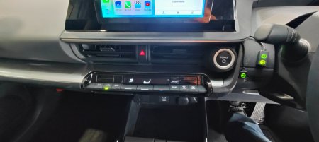 2025 Toyota Prius - photo 9