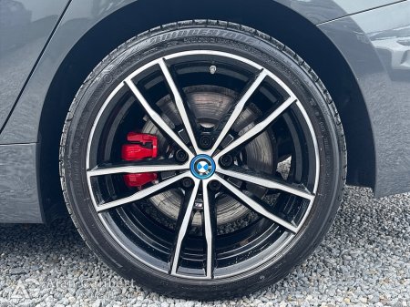 2023 BMW 3-Series - photo 20