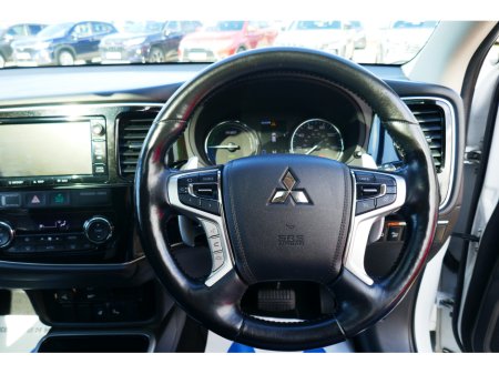 2017 Mitsubishi Outlander - photo 28