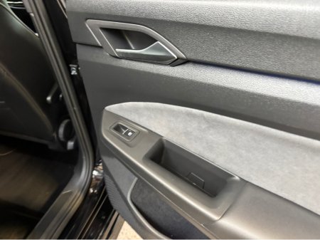 2024 Volkswagen Golf - photo 7