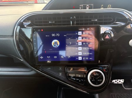 2020 Toyota Aqua - photo 13