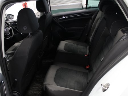 2018 Volkswagen Golf - photo 32