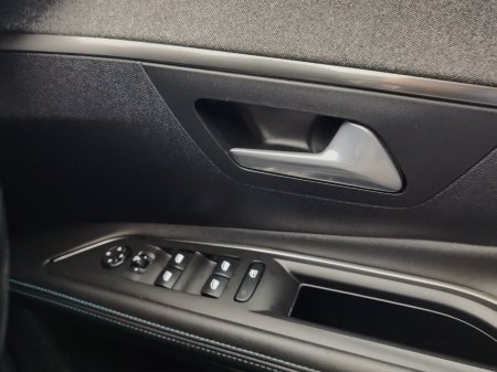 2021 Peugeot 5008 - photo 5