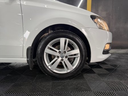 2016 Volkswagen Polo - photo 4