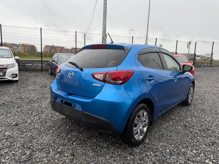 2017 Mazda Demio - photo 4