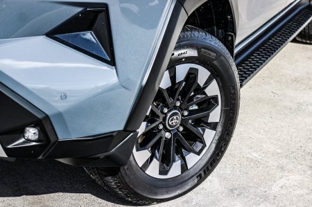 2026 Toyota Hilux - photo 2