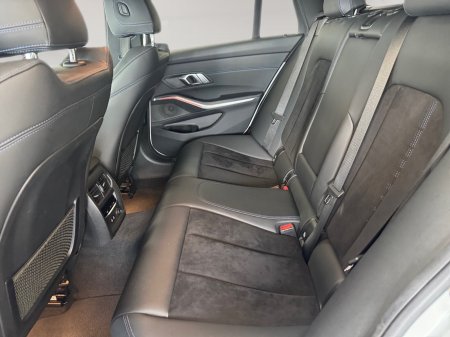 2021 BMW 3-Series - photo 16