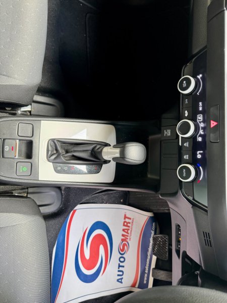 2020 Honda Fit - photo 10