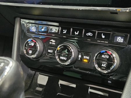 2019 Skoda Superb - photo 10