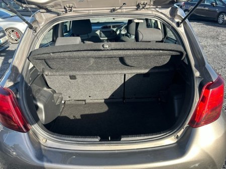 2016 Toyota Yaris - photo 10