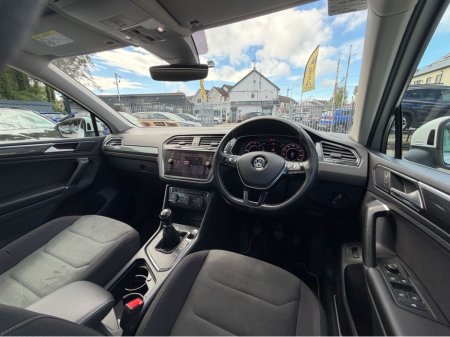 2018 Volkswagen Tiguan - photo 14