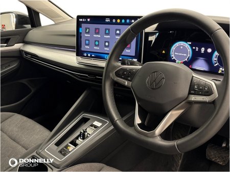 2025 Volkswagen Golf - photo 6