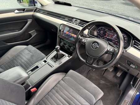2019 Volkswagen Passat - photo 11