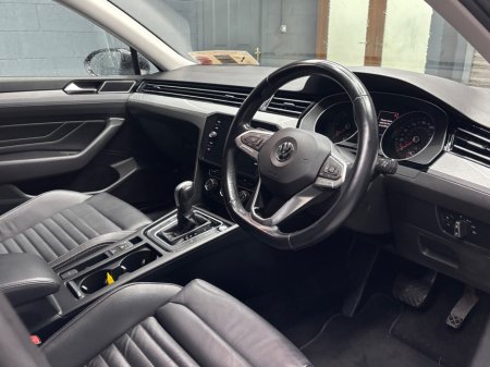 2019 Volkswagen Passat - photo 8
