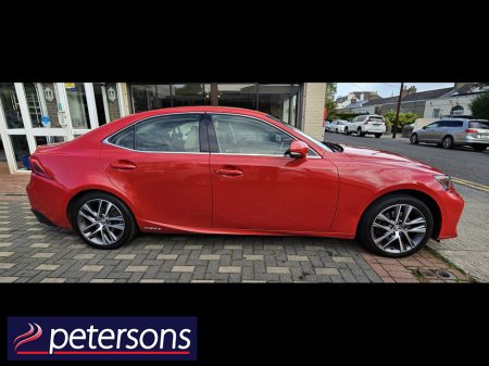 2017 Lexus IS - photo 9