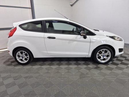2016 Ford Fiesta - photo 9