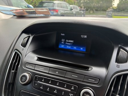 2015 Ford Focus - photo 10