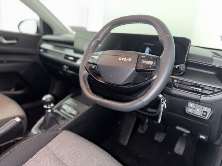 2026 Kia Stonic - photo 2