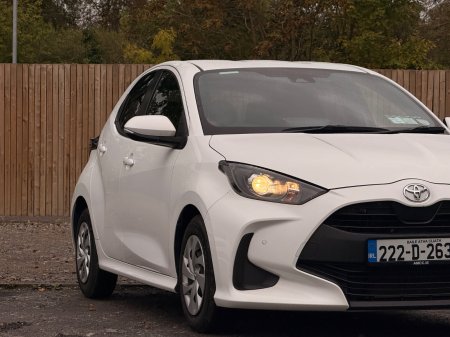 2022 Toyota Yaris - photo 12