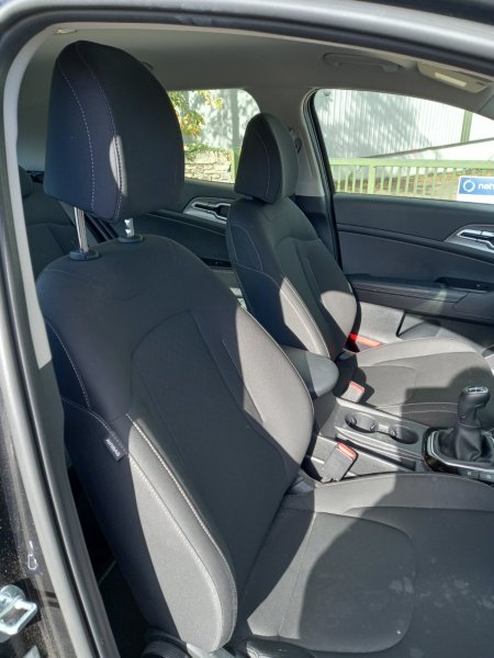 2024 Kia Sportage - photo 3