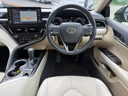 2023 Toyota Camry - photo 9