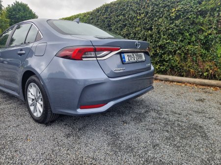 2021 Toyota Corolla - photo 3