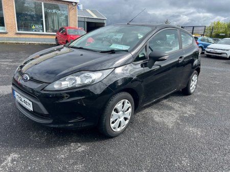 2011 Ford Fiesta - photo 2