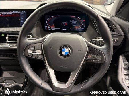 2022 BMW 1-Series - photo 17