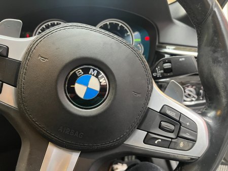2018 BMW 5-Series - photo 12