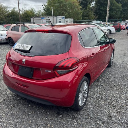 2018 Peugeot 208 - photo 7