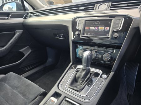 2016 Volkswagen Passat - photo 5