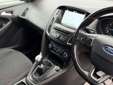 2017 Ford Focus - photo 10