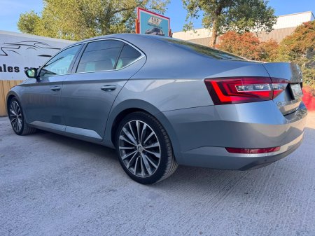 2018 Skoda Superb - photo 9