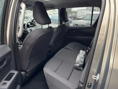 2026 Toyota Hilux - photo 7