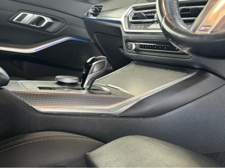 2022 BMW 3-Series - photo 7