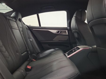 2020 BMW 8-Series - photo 22