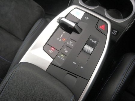 2023 BMW iX1 - photo 10
