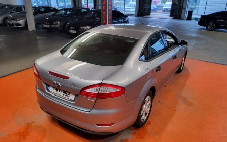 2011 Ford Mondeo - photo 2