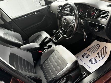2017 Volkswagen Jetta - photo 11
