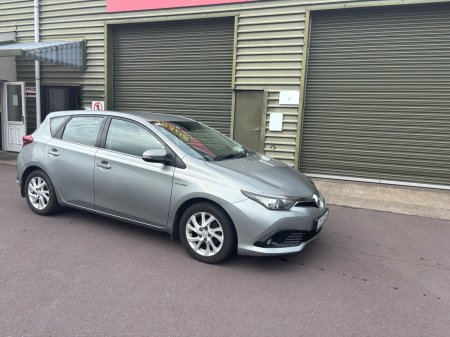 2017 Toyota Auris - photo 2